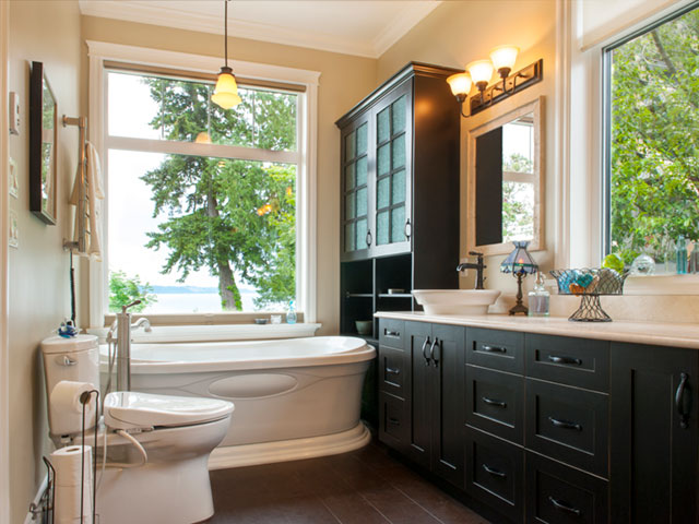 Custom home bathroom